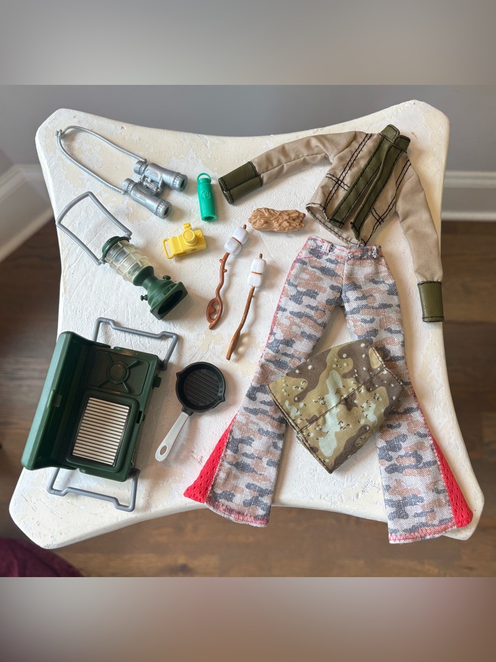 Barbie My Scene Coleman camp camouflage attire & accessories